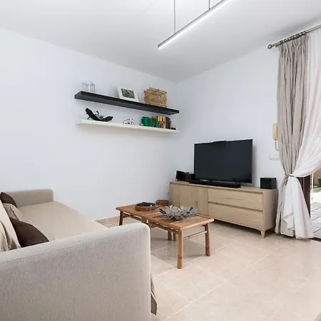 Home2book Coastal Paradise & Terrace, * 科斯塔卡玛