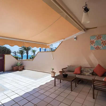 Home2book Coastal Paradise & Terrace,